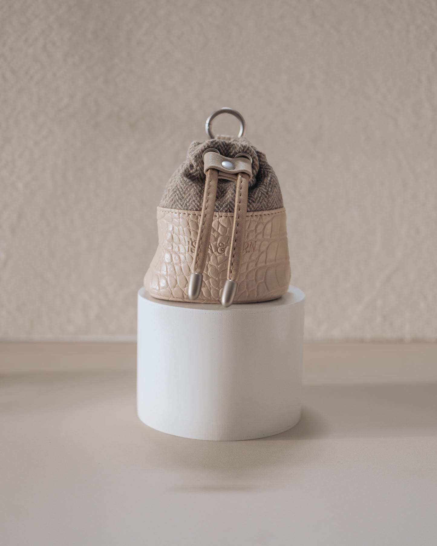 Myra Pouch in Vintage Vanilla