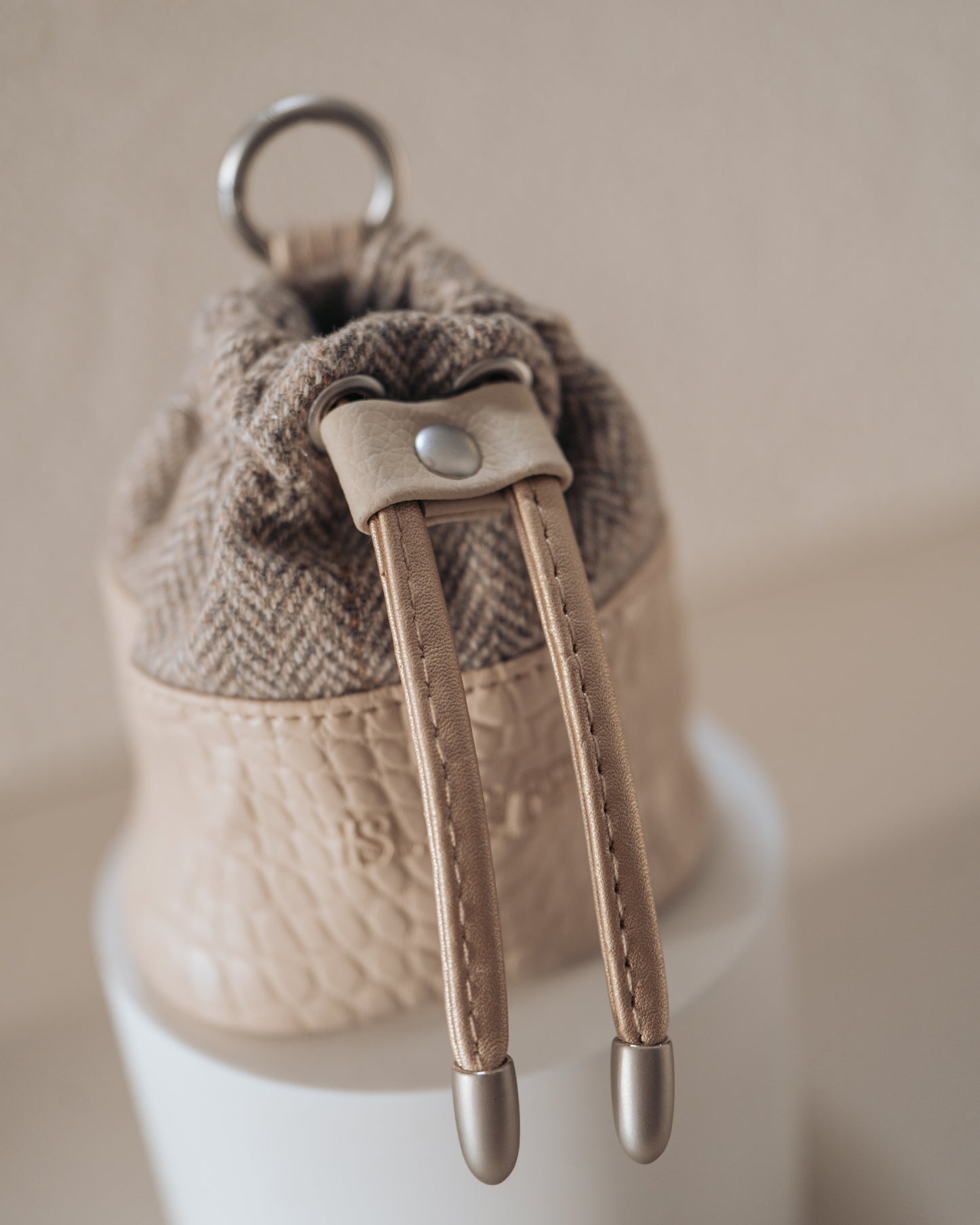Myra Pouch in Vintage Vanilla