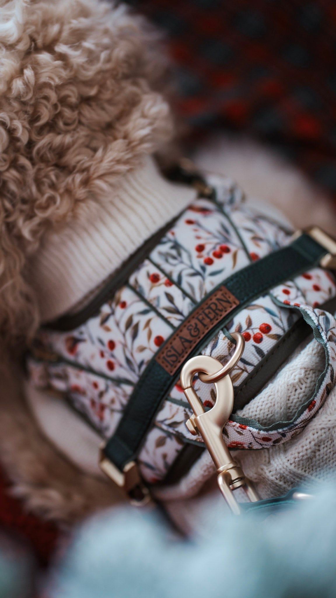 Sorella Harness in Vintage Christmas