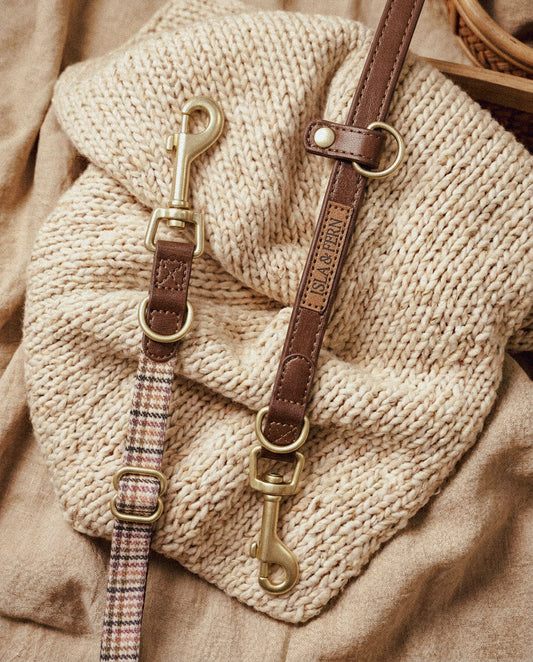 Verso Hybrid Leash in Saddlewood 2.0