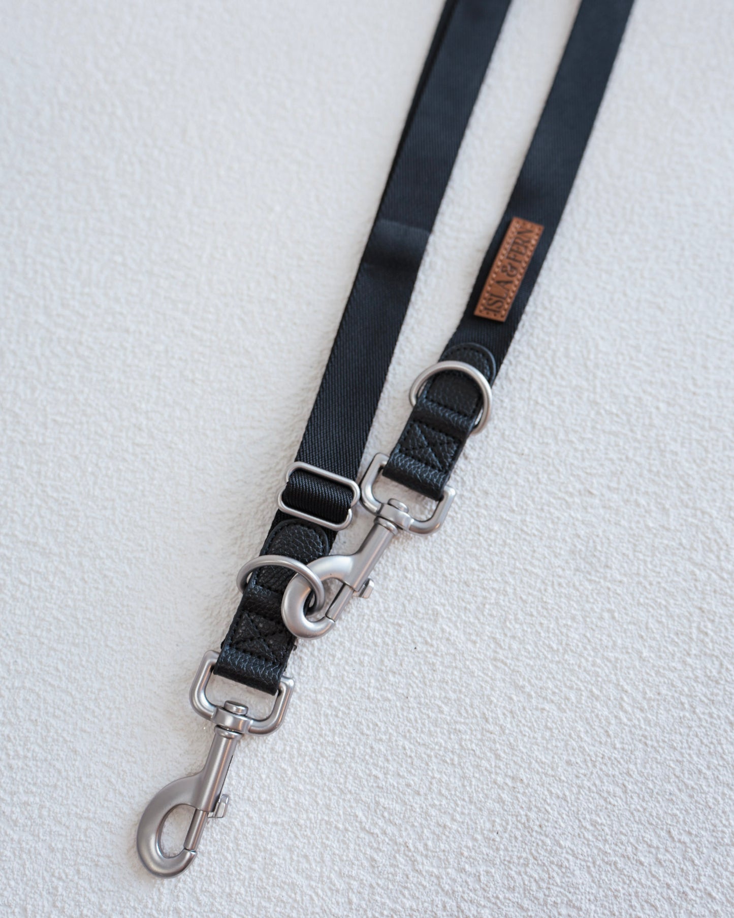 Verso Leash 2.0 in Stealth