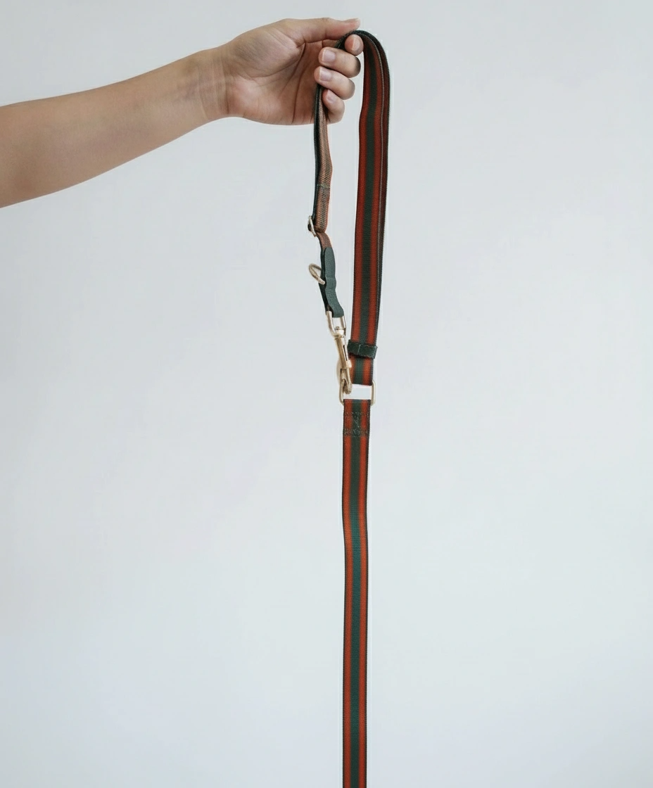 Verso Leash 2.0 in Vintage Christmas